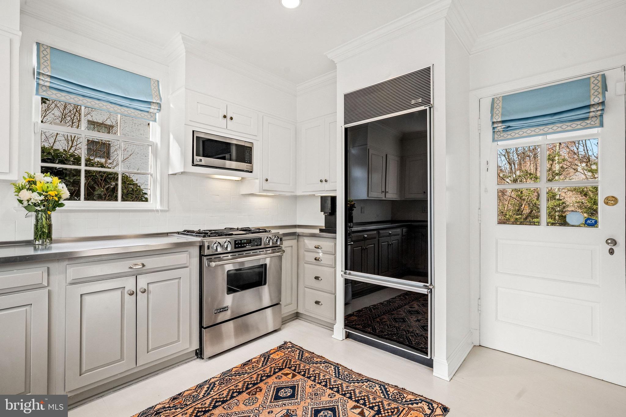 5047 GLENBROOK TERRACE NW