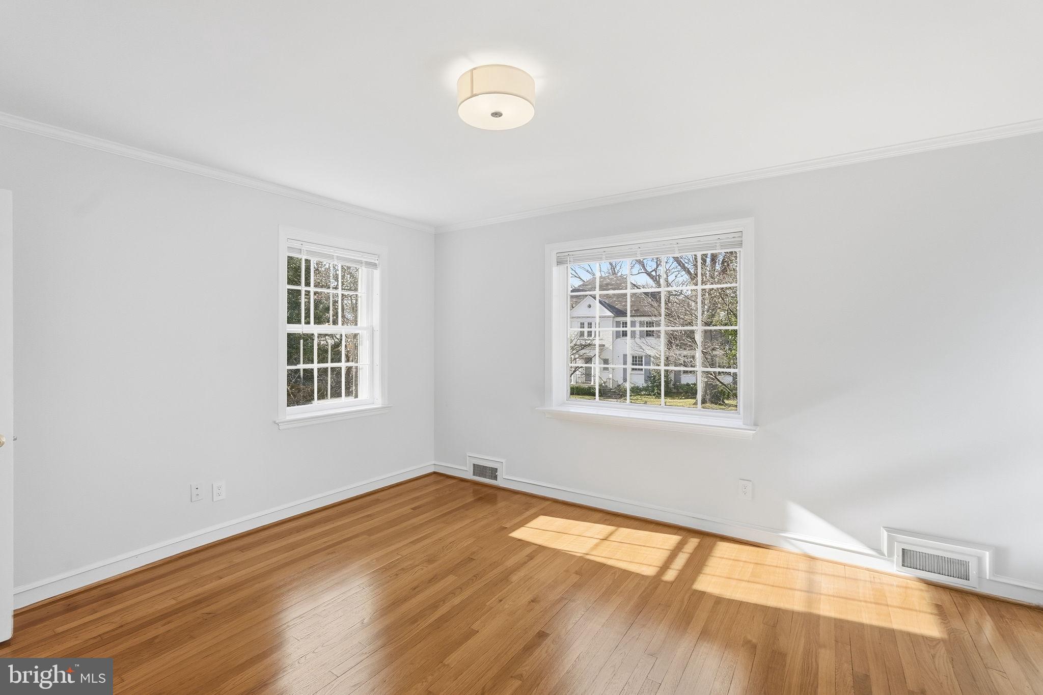 5020 SEDGWICK STREET NW