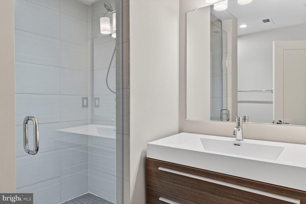2142 O STREET NW 100