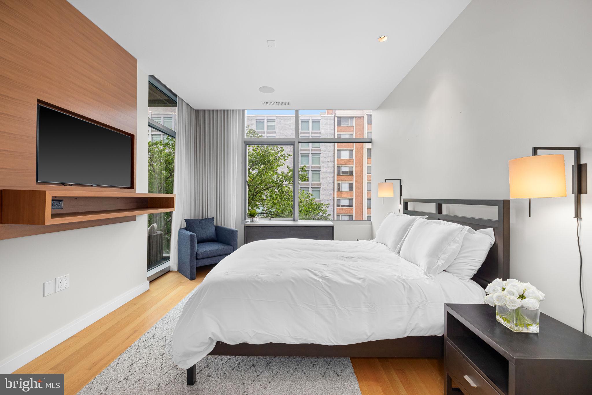 1177 22ND STREET NW 4F