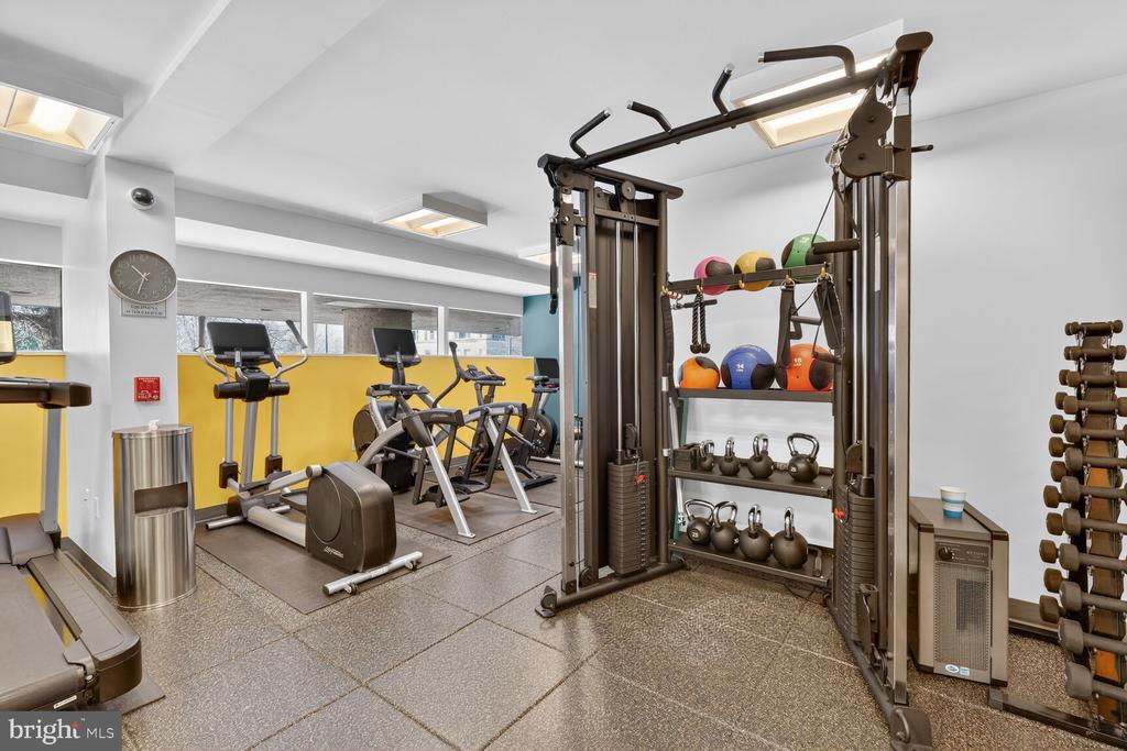 2555 PENNSYLVANIA AVENUE NW 414