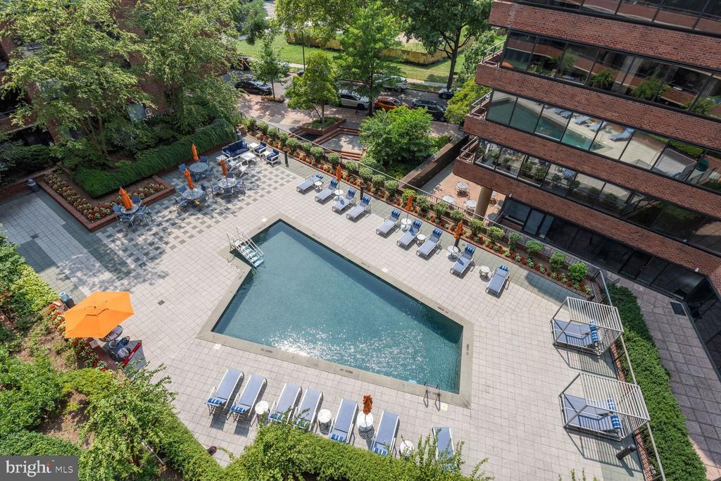 2555 PENNSYLVANIA AVENUE NW 414