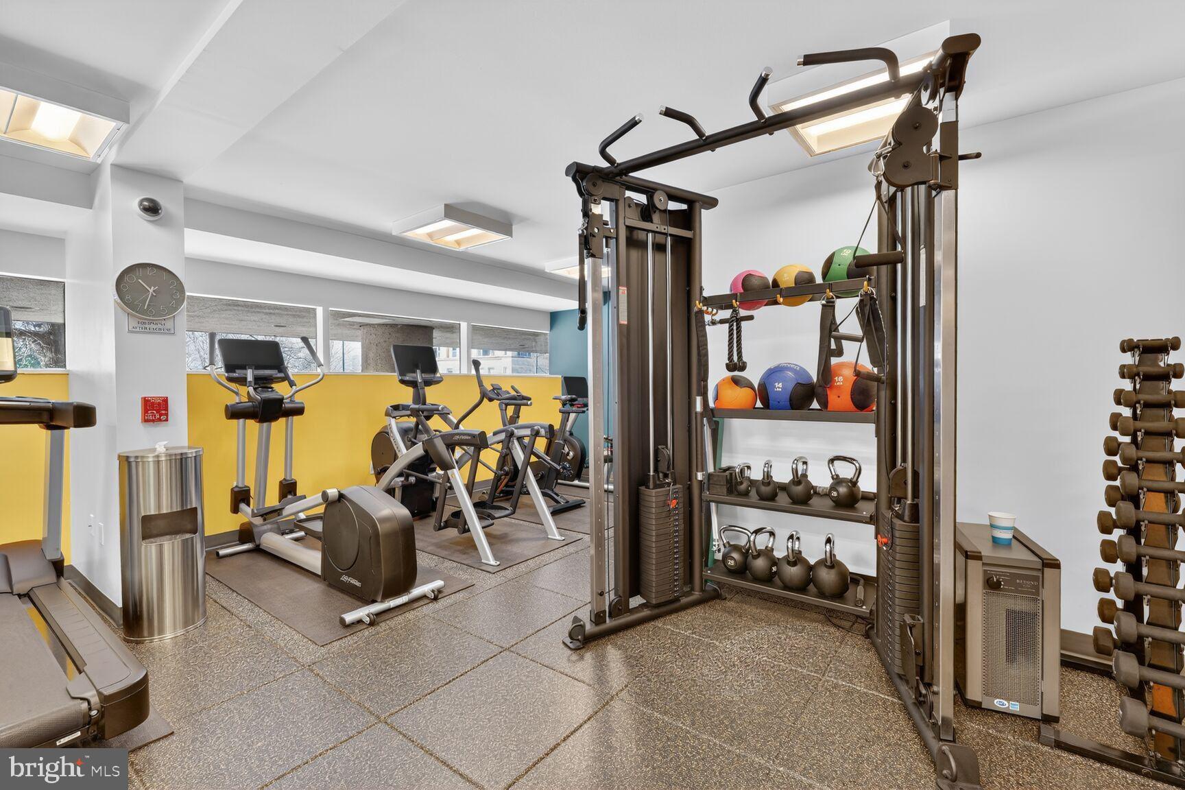 2555 PENNSYLVANIA AVENUE NW 414