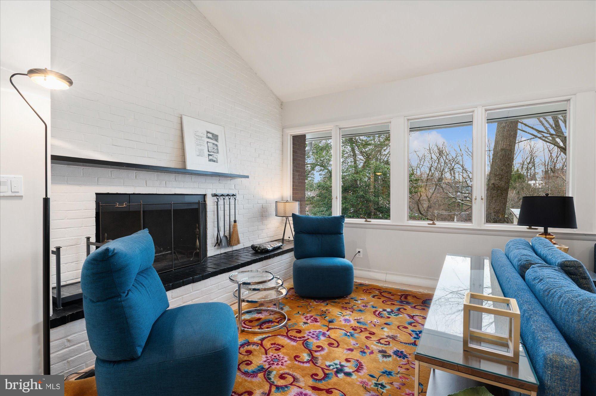 3211 ROWLAND PLACE NW