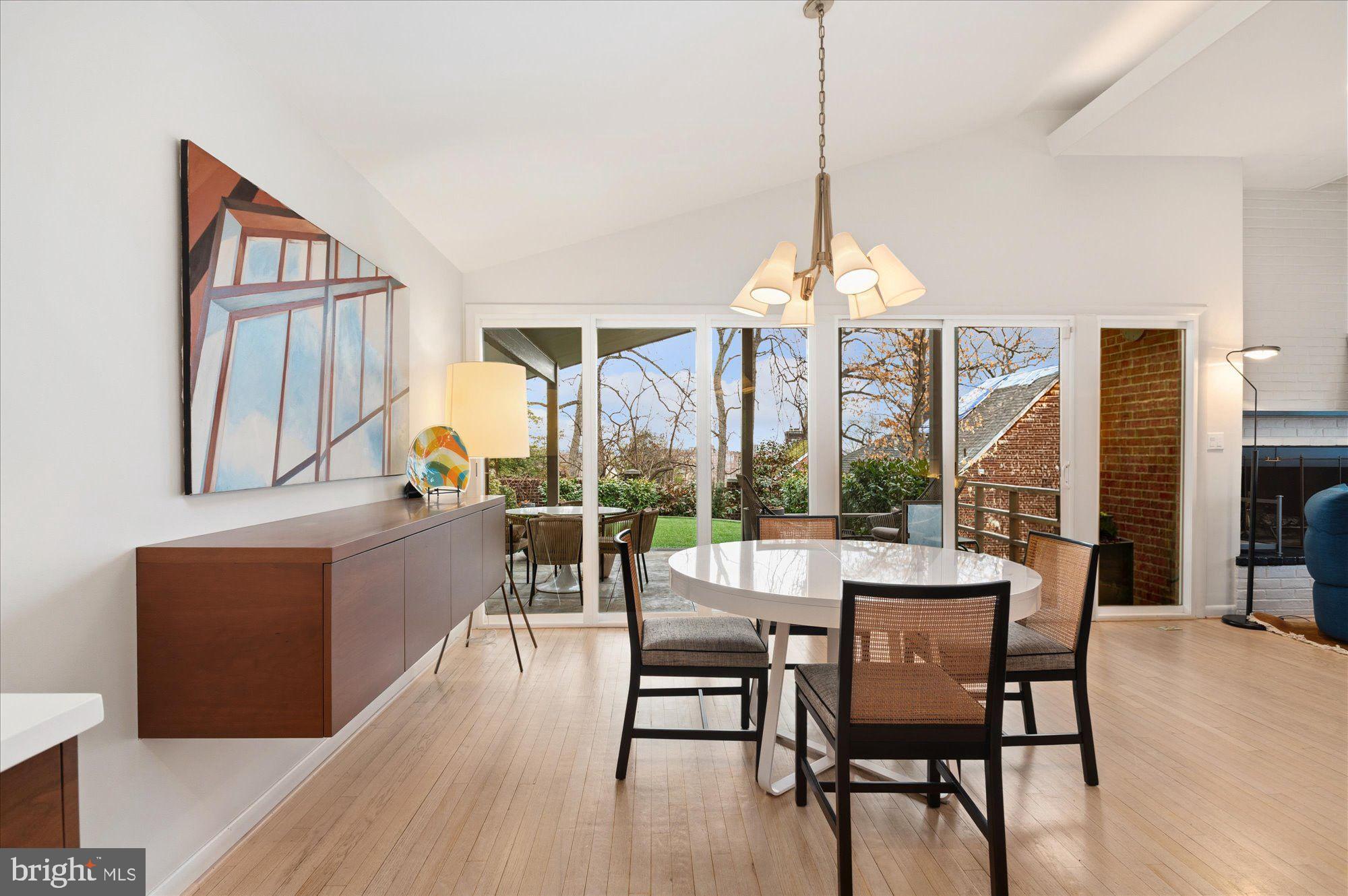 3211 ROWLAND PLACE NW