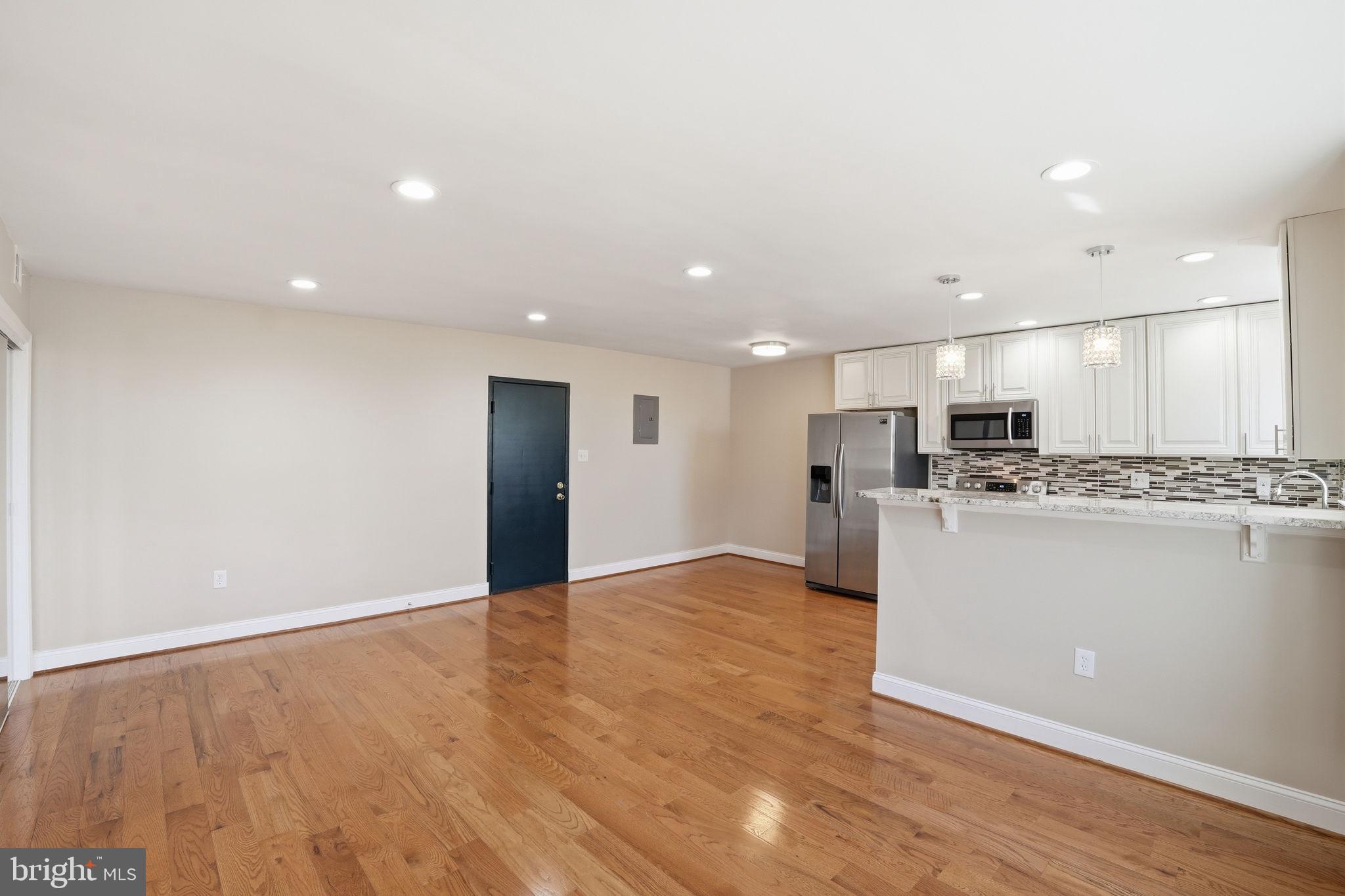 33 KENNEDY STREET NW 202