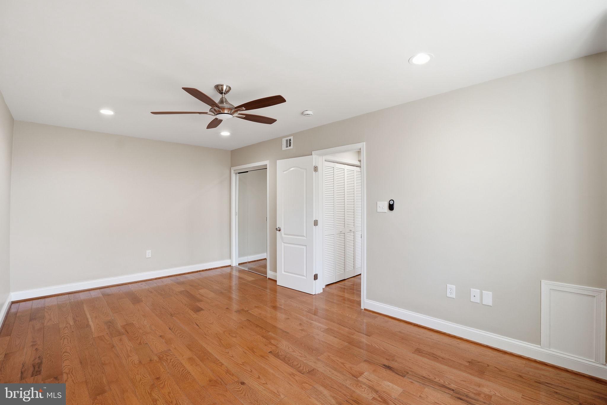 33 KENNEDY STREET NW 202