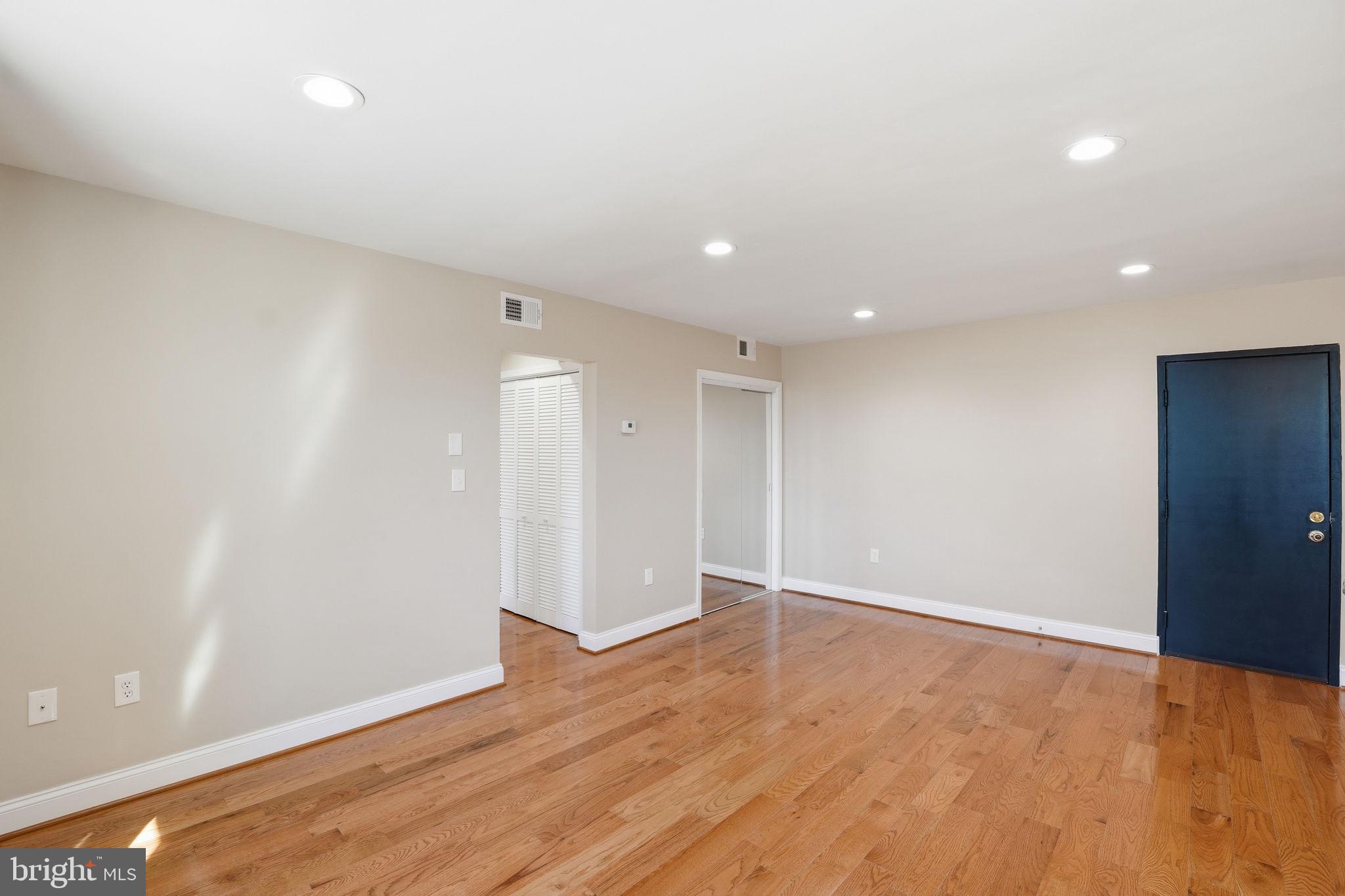 33 KENNEDY STREET NW 202