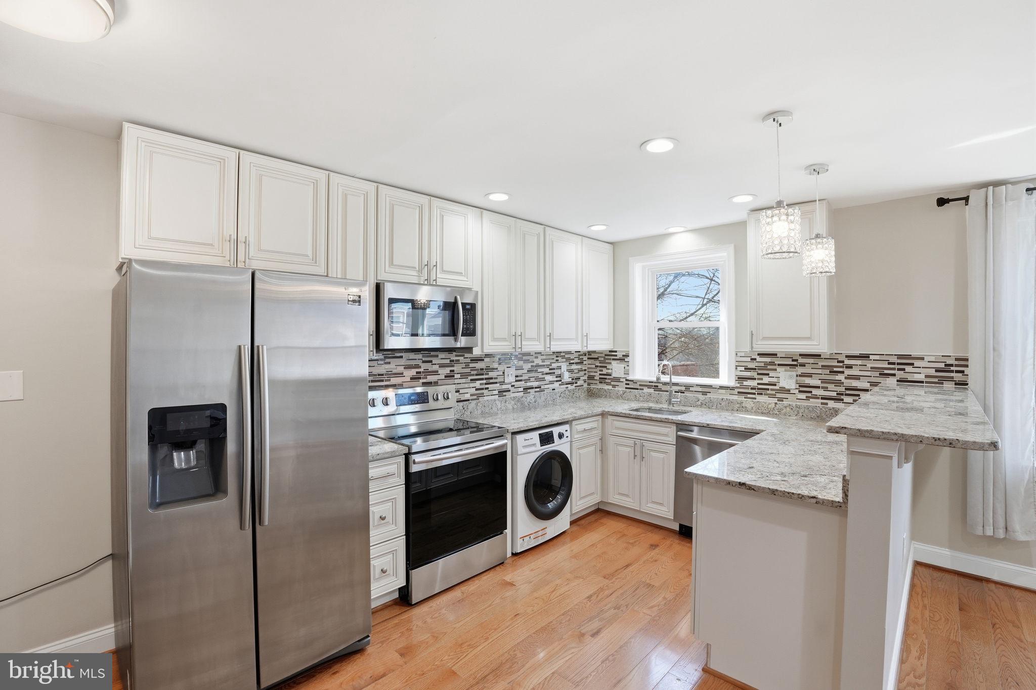 33 KENNEDY STREET NW 202