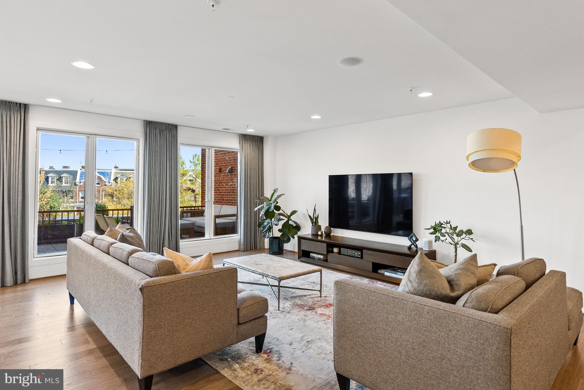 645 MARYLAND AVENUE NE 201