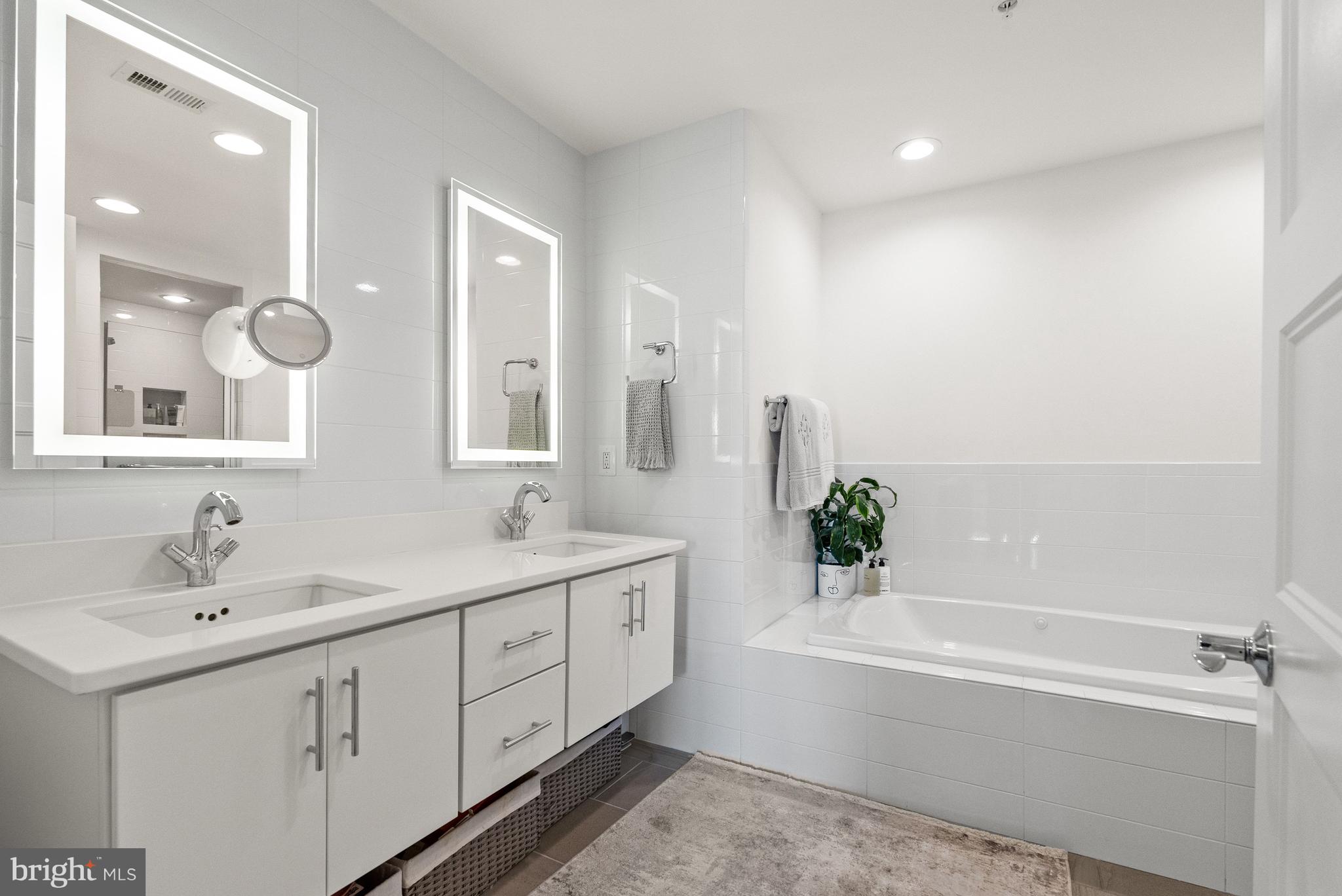 645 MARYLAND AVENUE NE 201