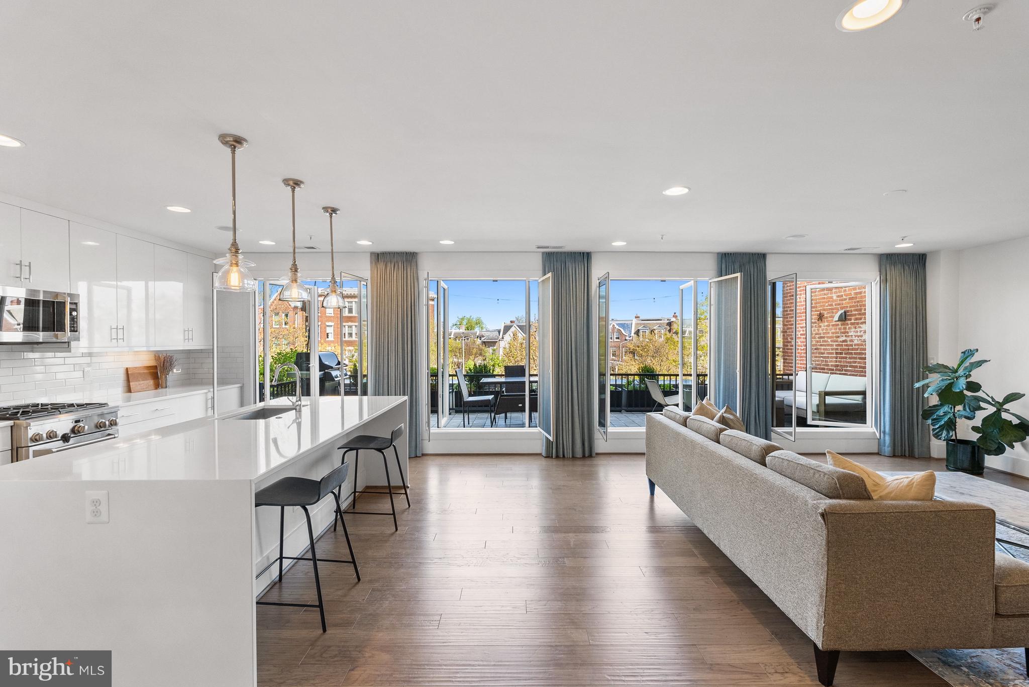 645 MARYLAND AVENUE NE 201