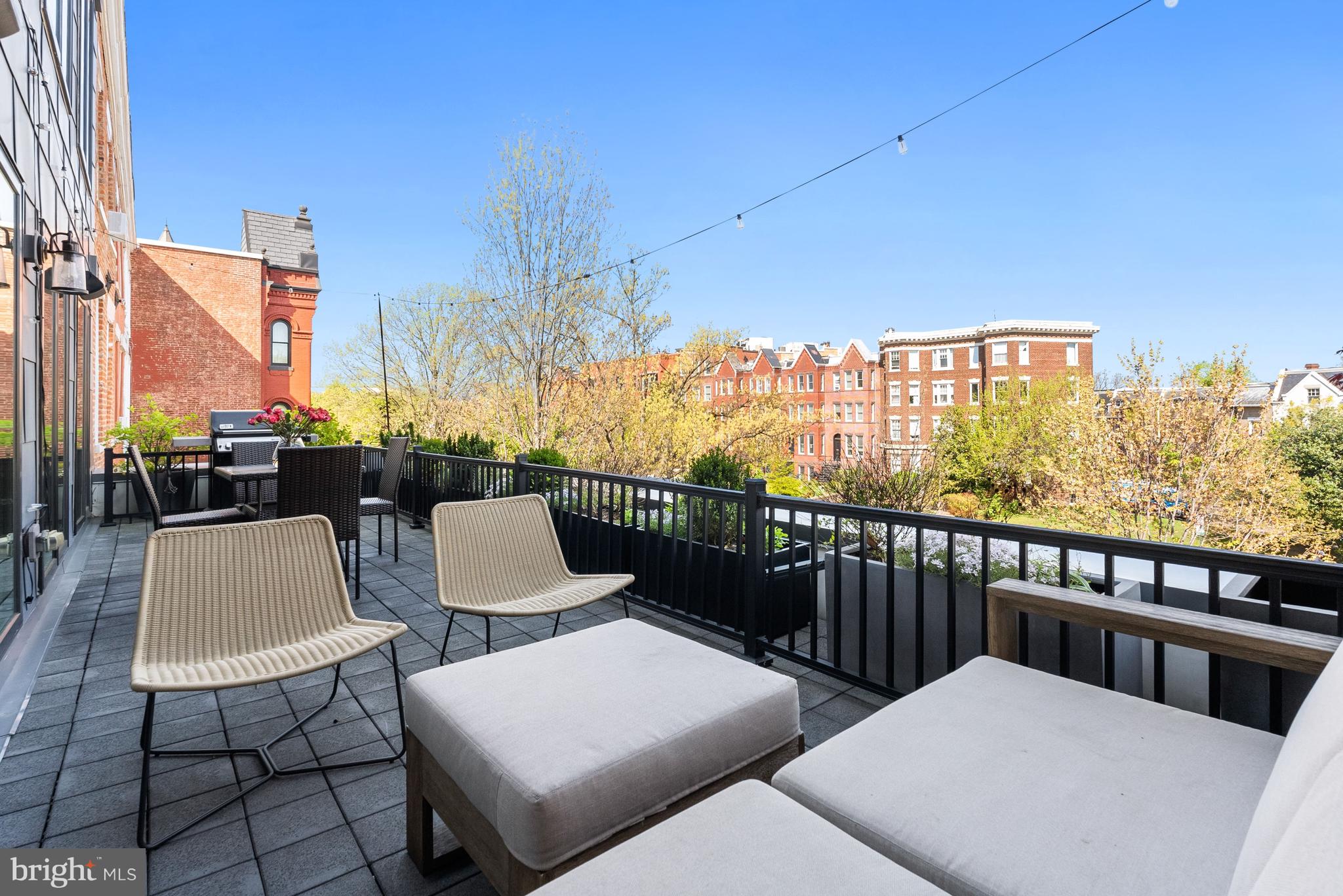 645 MARYLAND AVENUE NE 201