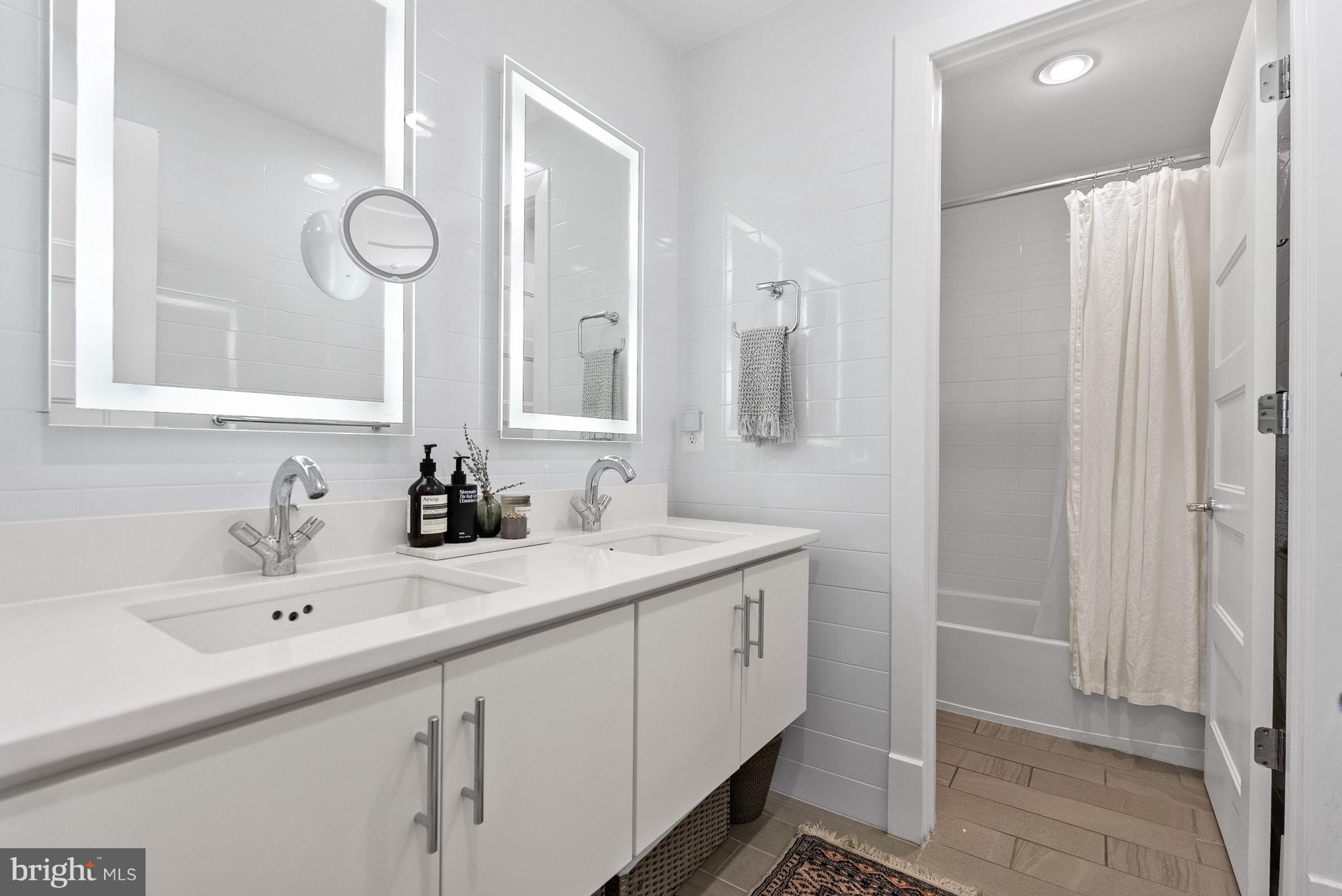 645 MARYLAND AVENUE NE 201