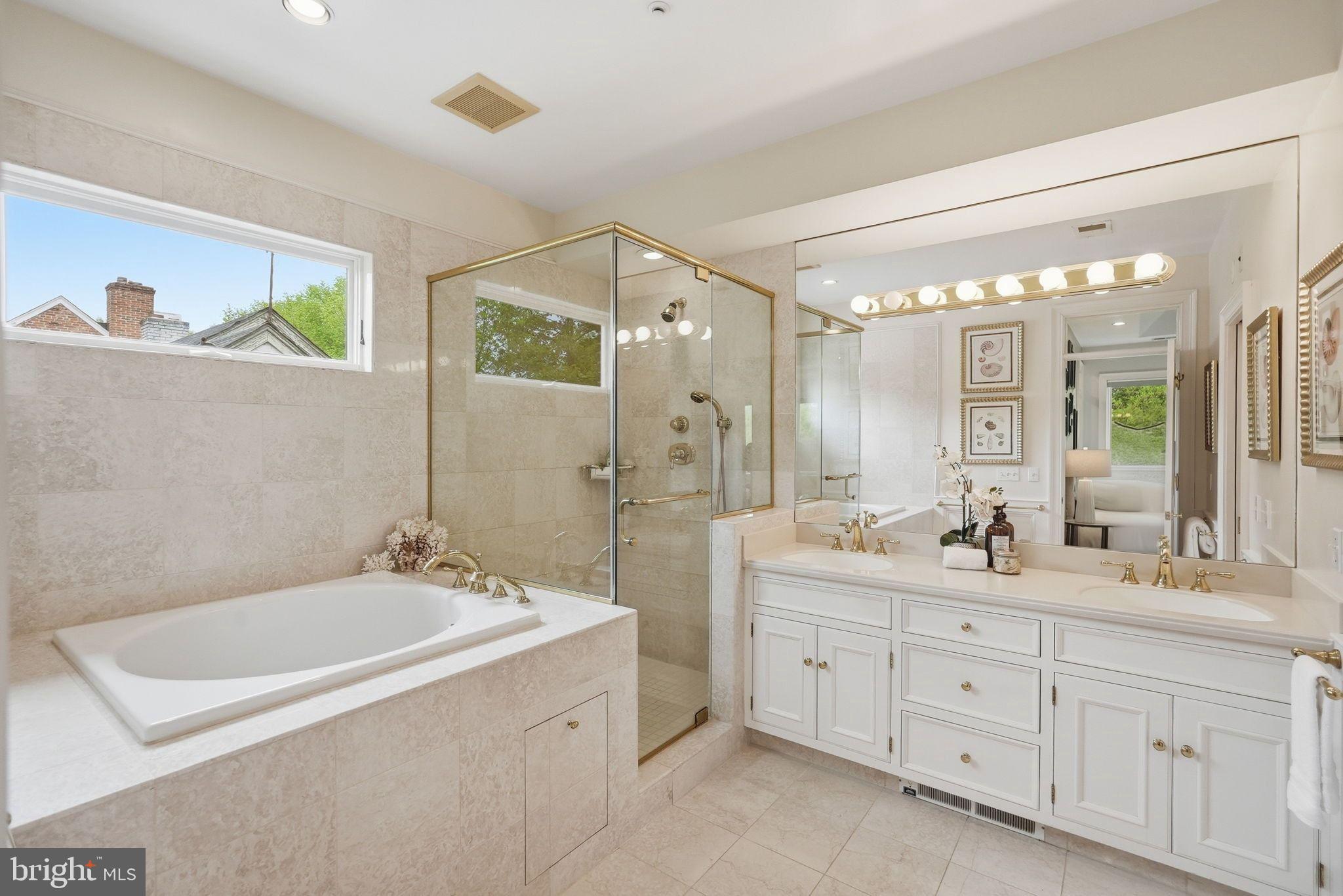 2318 NEBRASKA AVENUE NW