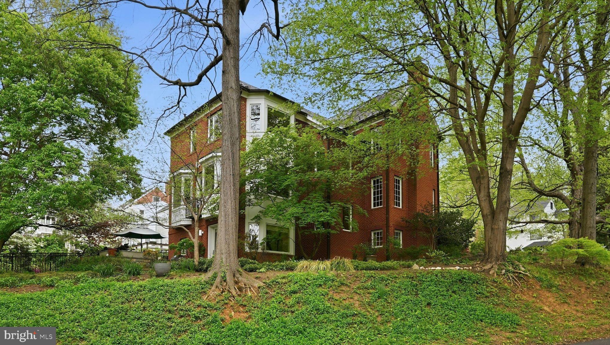 2318 NEBRASKA AVENUE NW