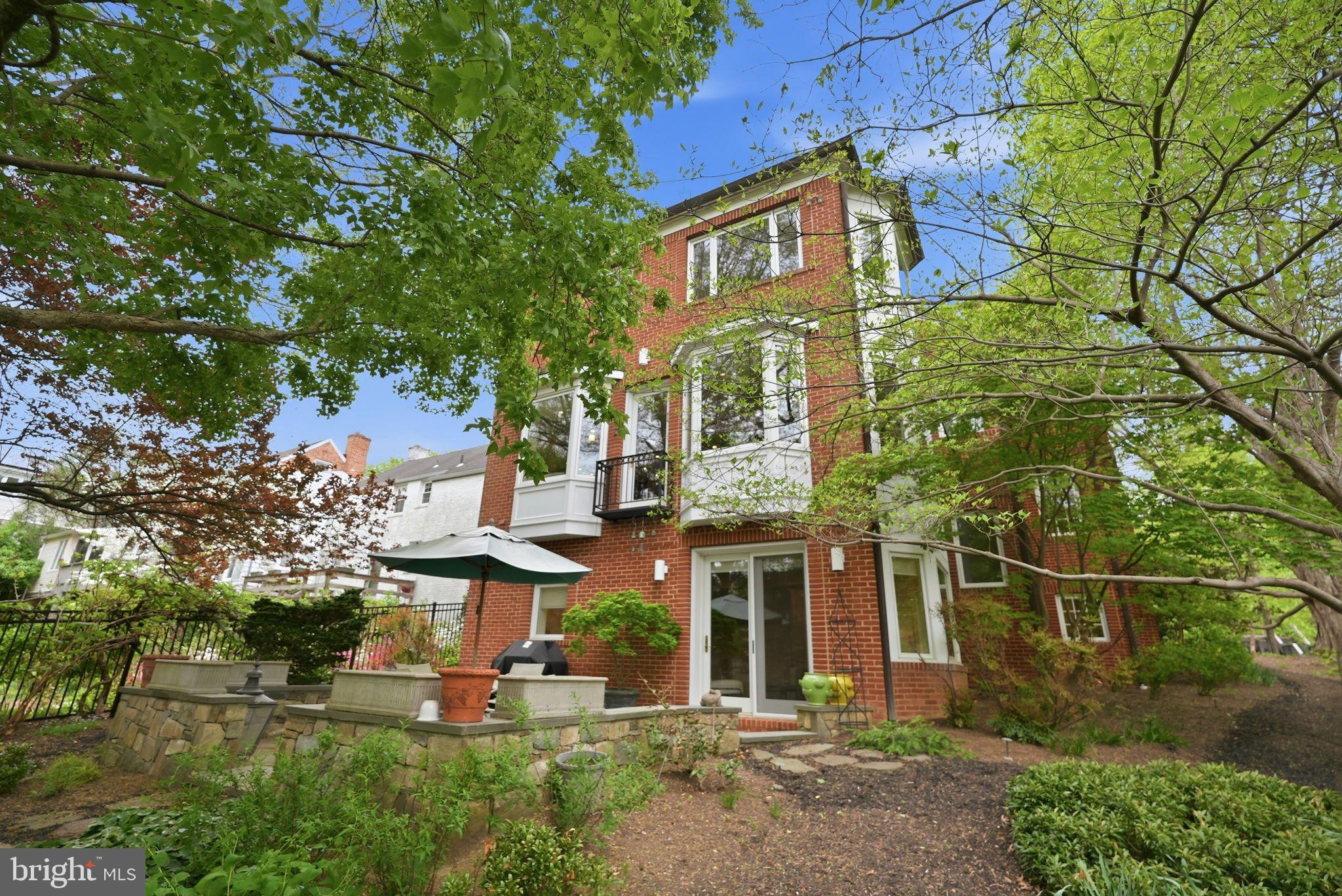 2318 NEBRASKA AVENUE NW