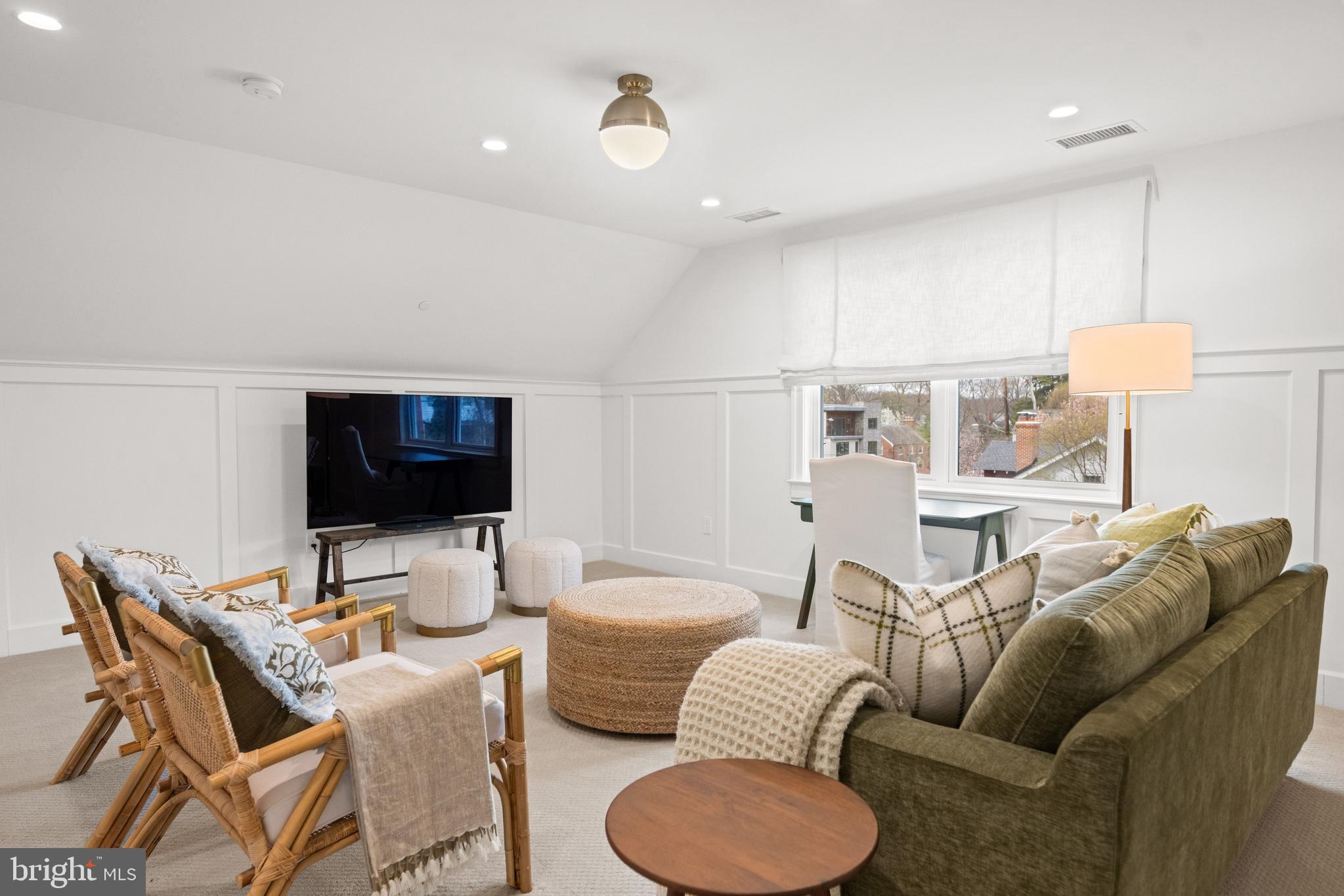 5321 MACOMB STREET NW