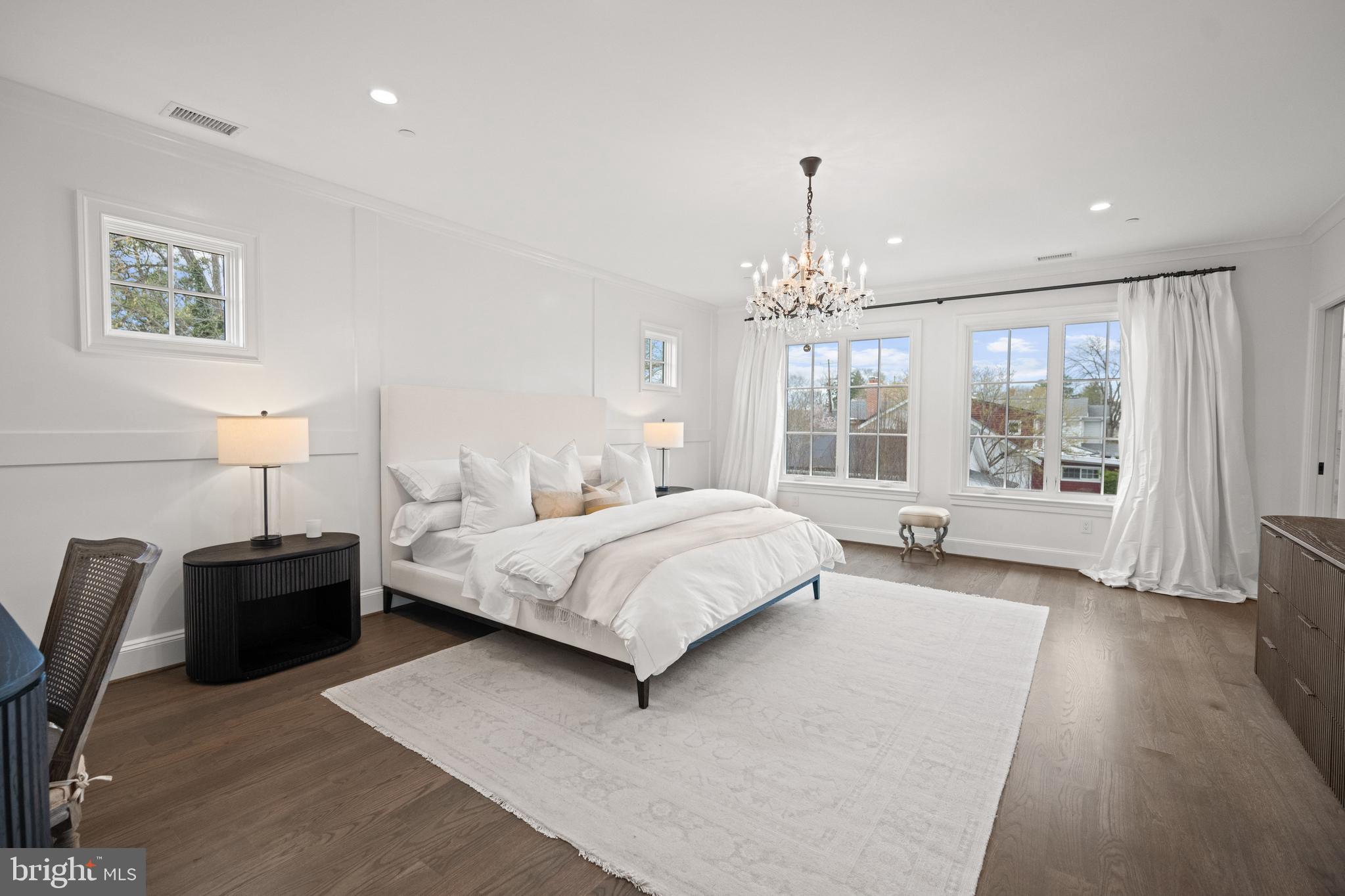 5321 MACOMB STREET NW