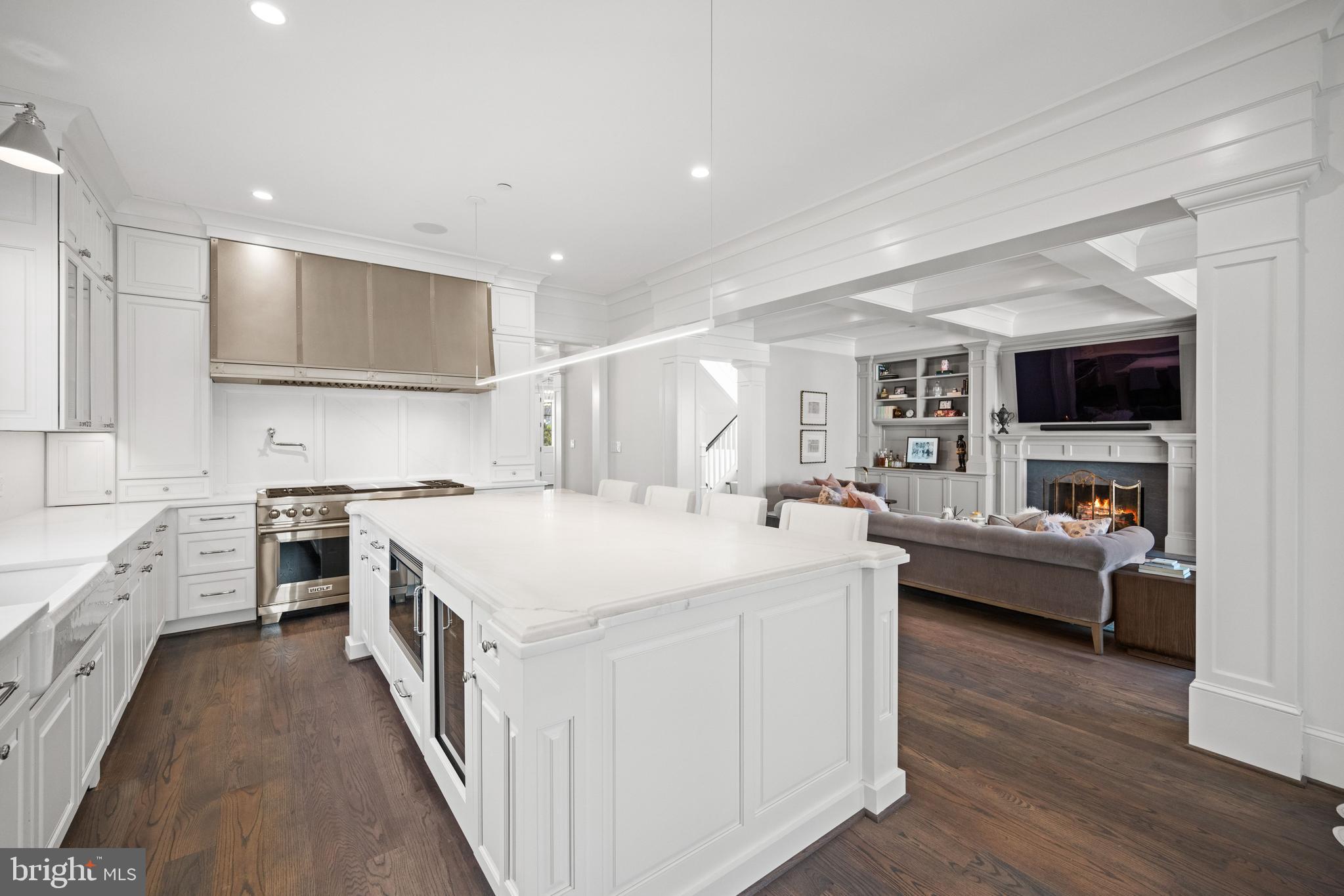 5321 MACOMB STREET NW