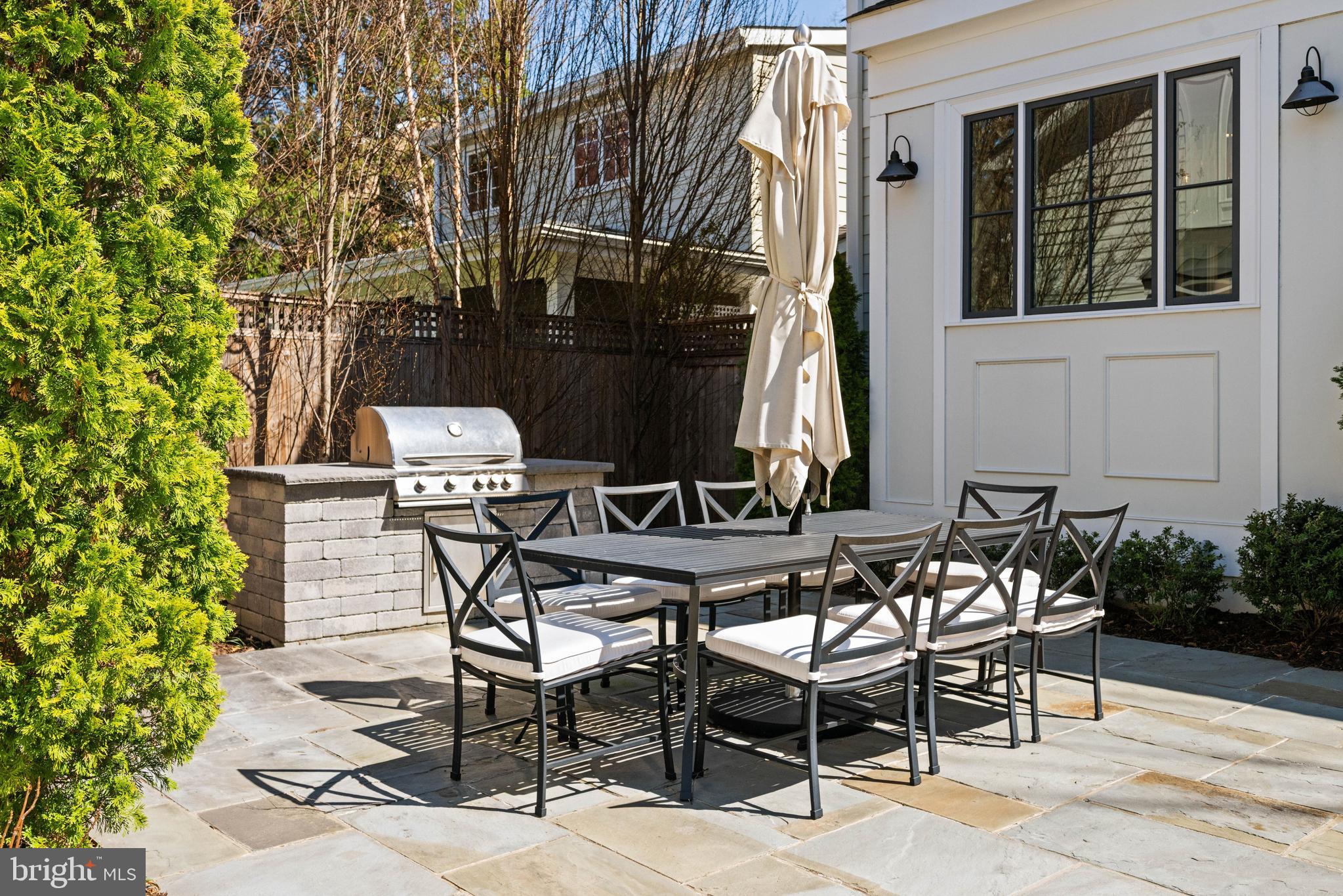 5321 MACOMB STREET NW