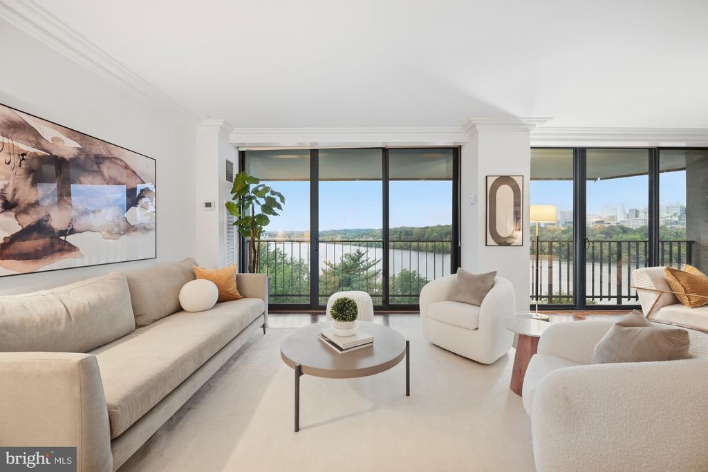 2700 VIRGINIA AVENUE NW Unit: 901
