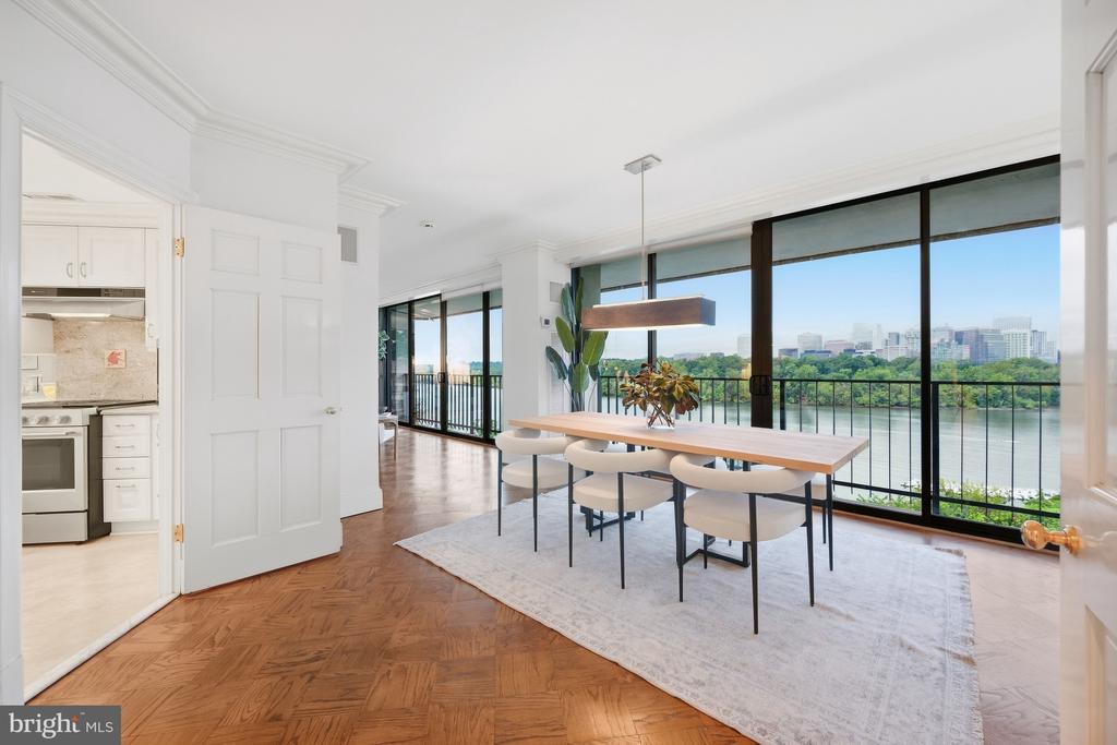 2700 VIRGINIA AVENUE NW Unit: 901