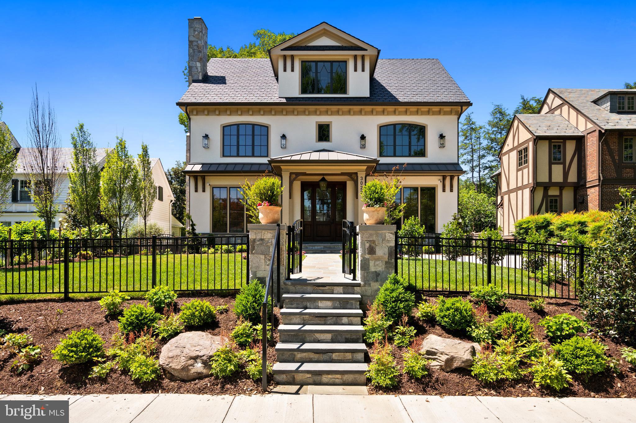 3022 44TH PLACE NW