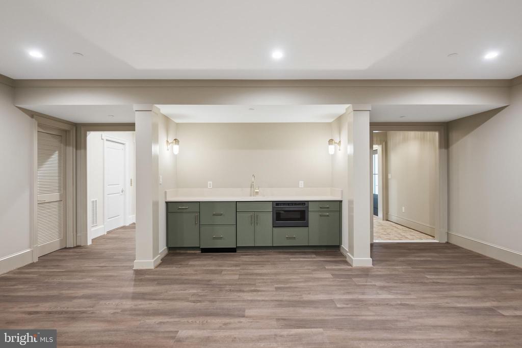 3022 44TH PLACE NW