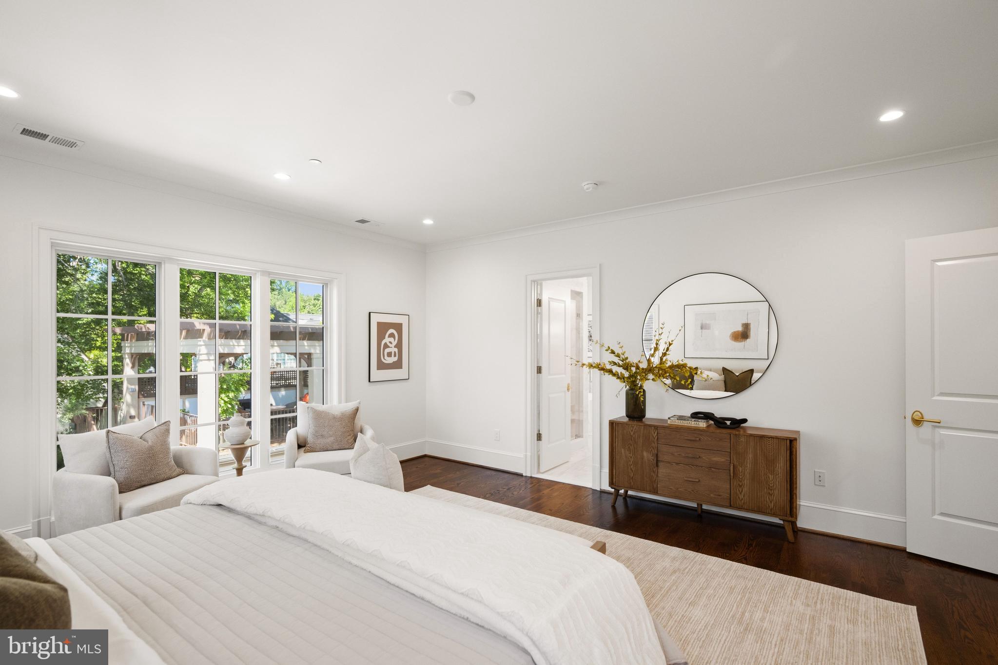 3022 44TH PLACE NW