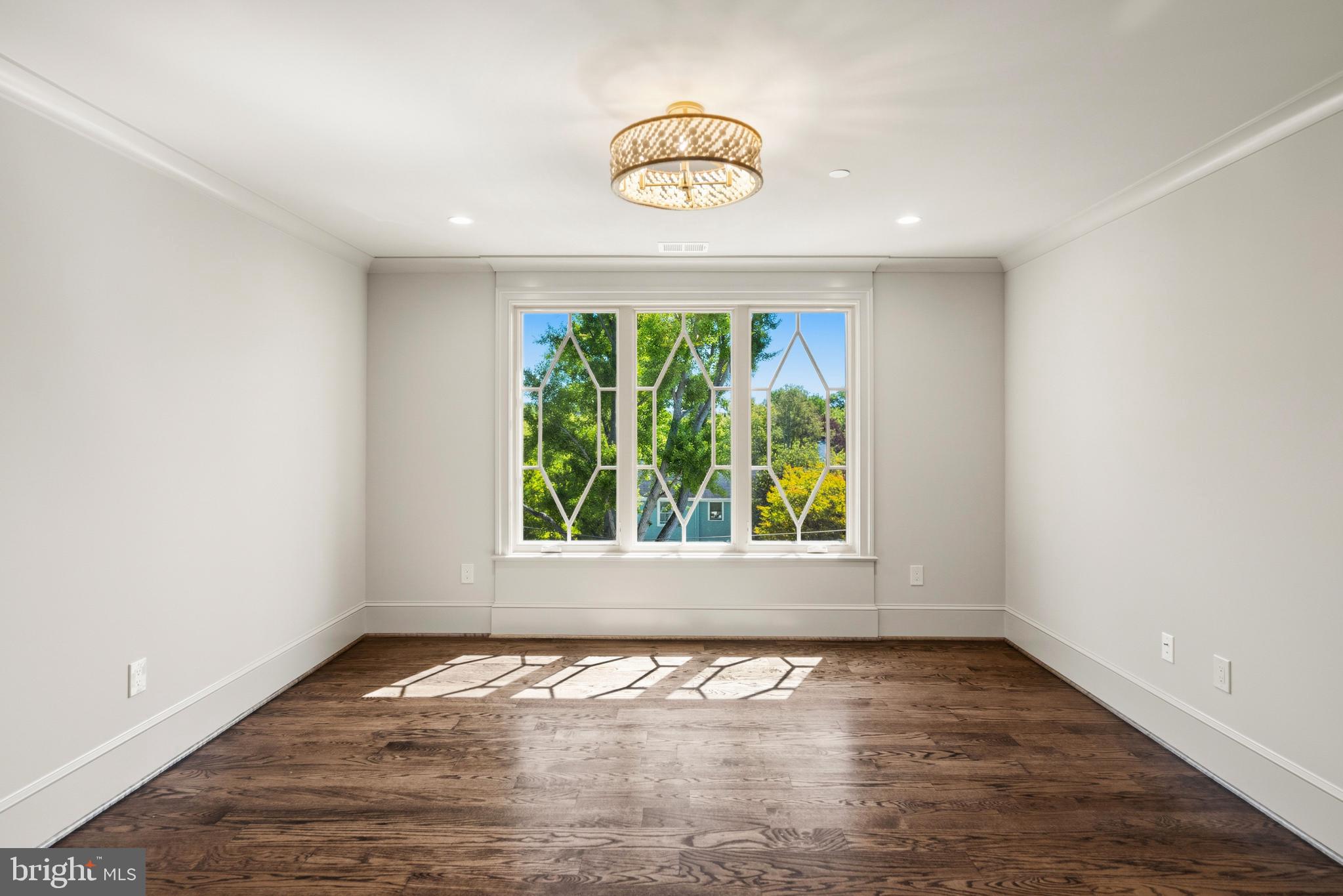 3022 44TH PLACE NW