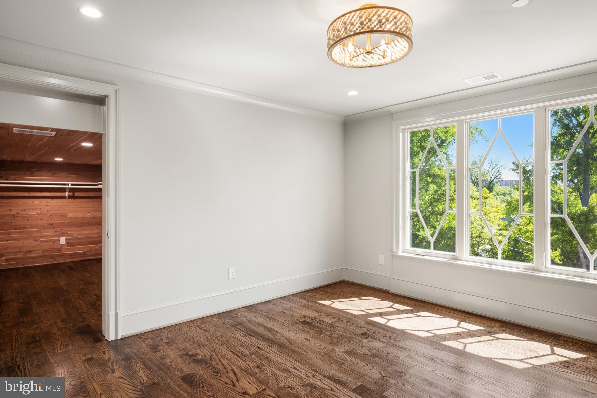 3022 44TH PLACE NW