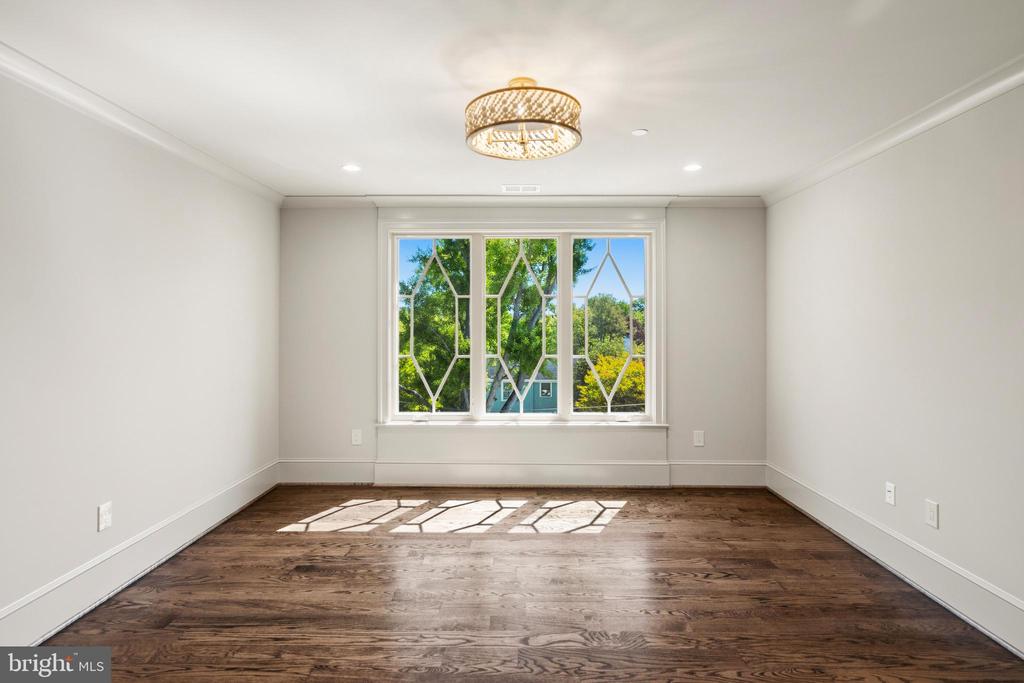 3022 44TH PLACE NW