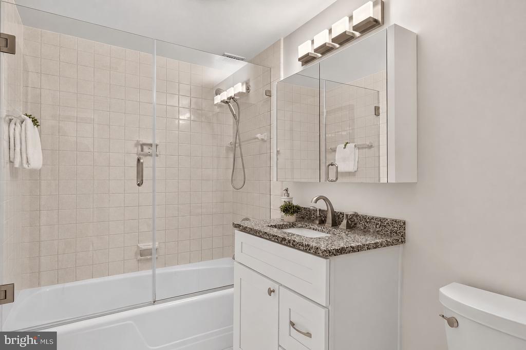 2801 NEW MEXICO AVENUE NW Unit: 806