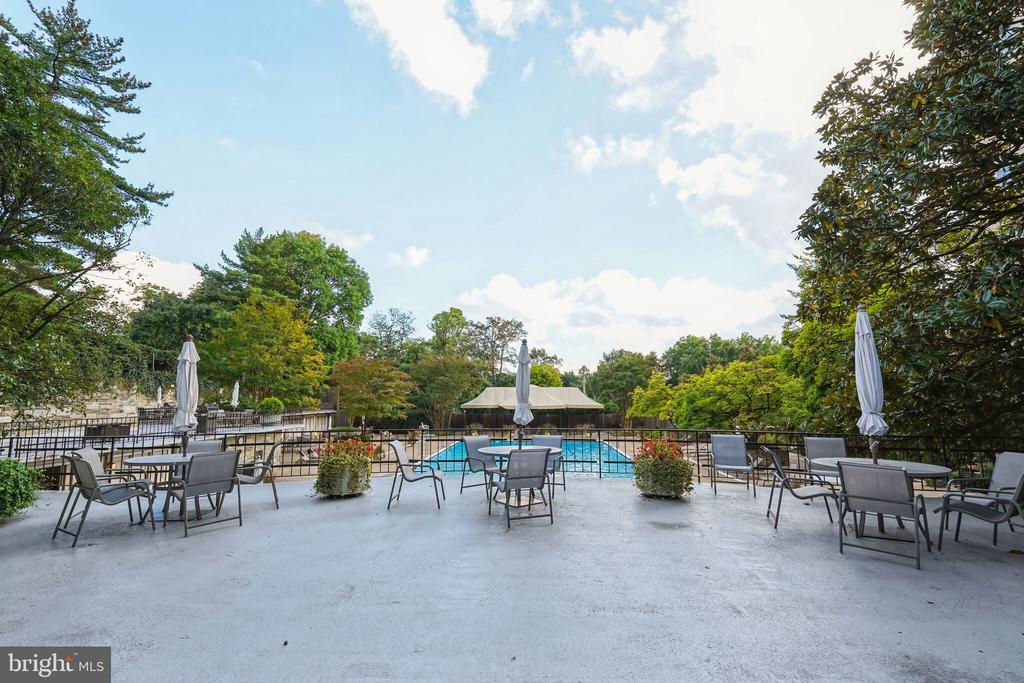 2801 NEW MEXICO AVENUE NW Unit: 806