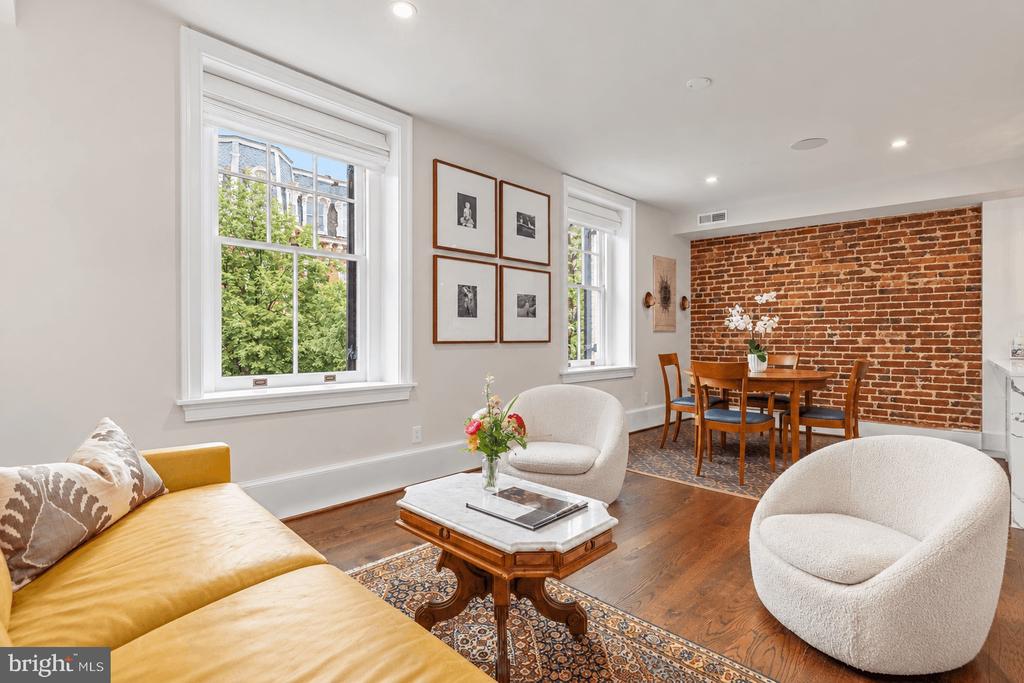 1311 30TH STREET NW Unit: 204