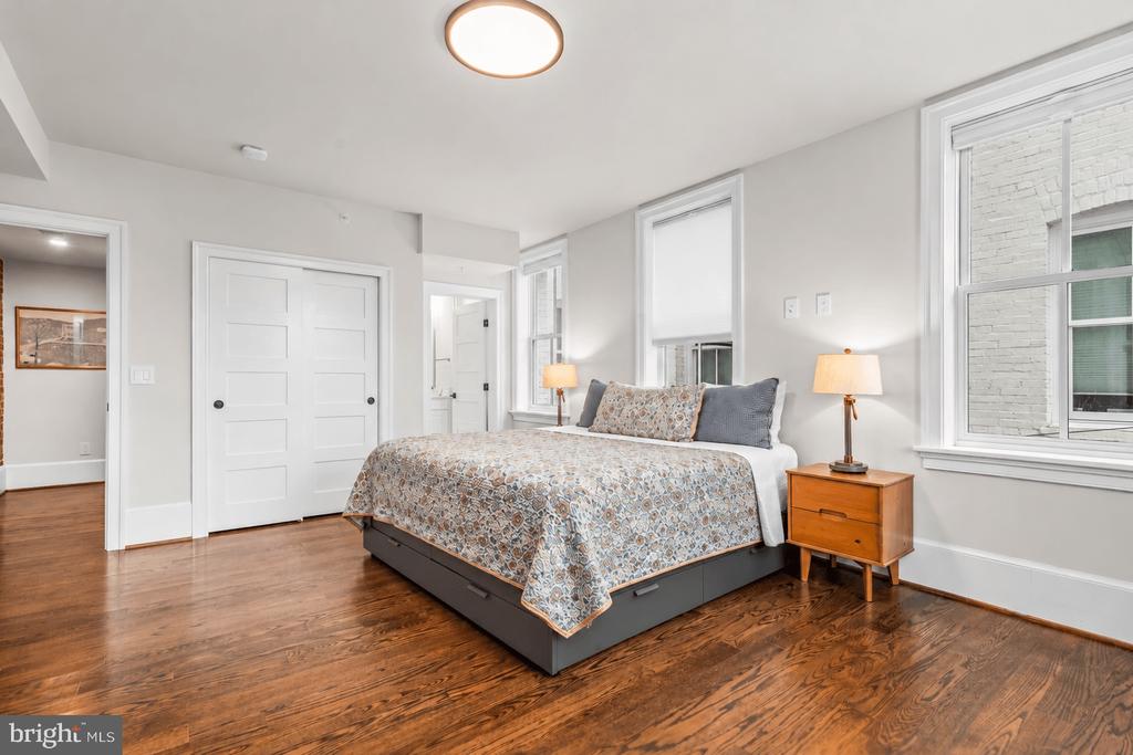 1311 30TH STREET NW Unit: 204