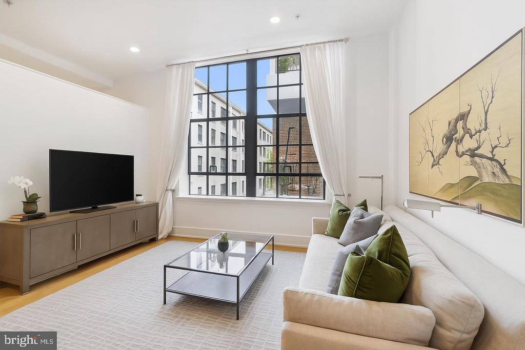 2516 Q STREET NW Unit: Q206