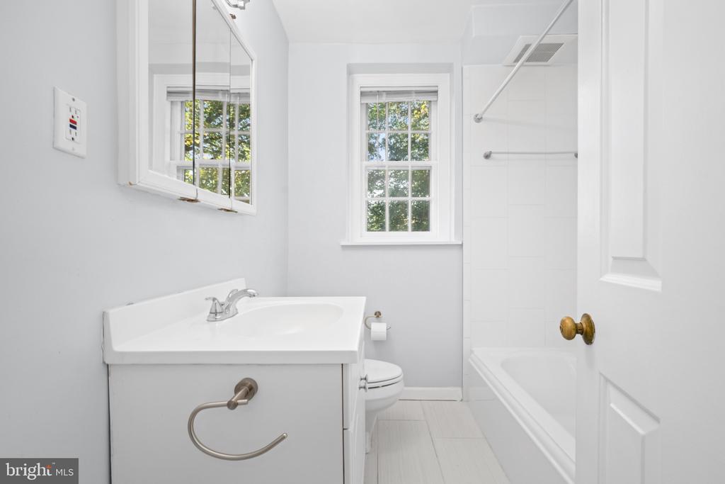 3864 PORTER STREET NW Unit: C363