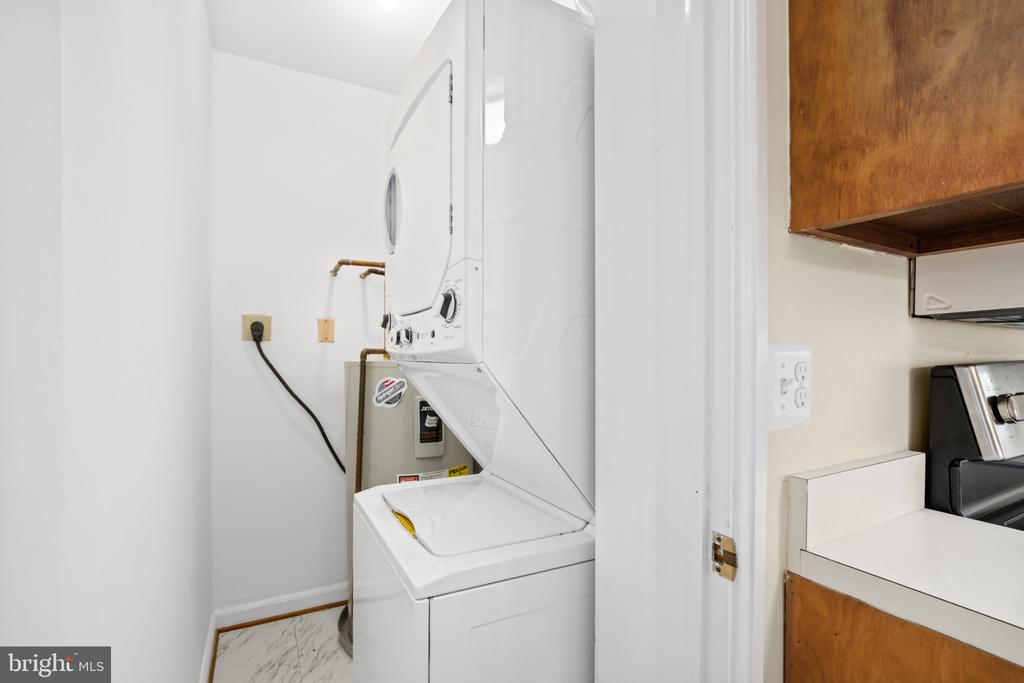 3864 PORTER STREET NW Unit: C363
