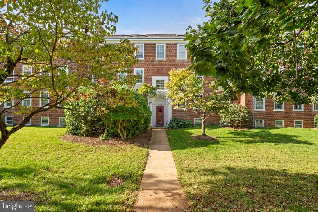 3864 PORTER STREET NW Unit: C363