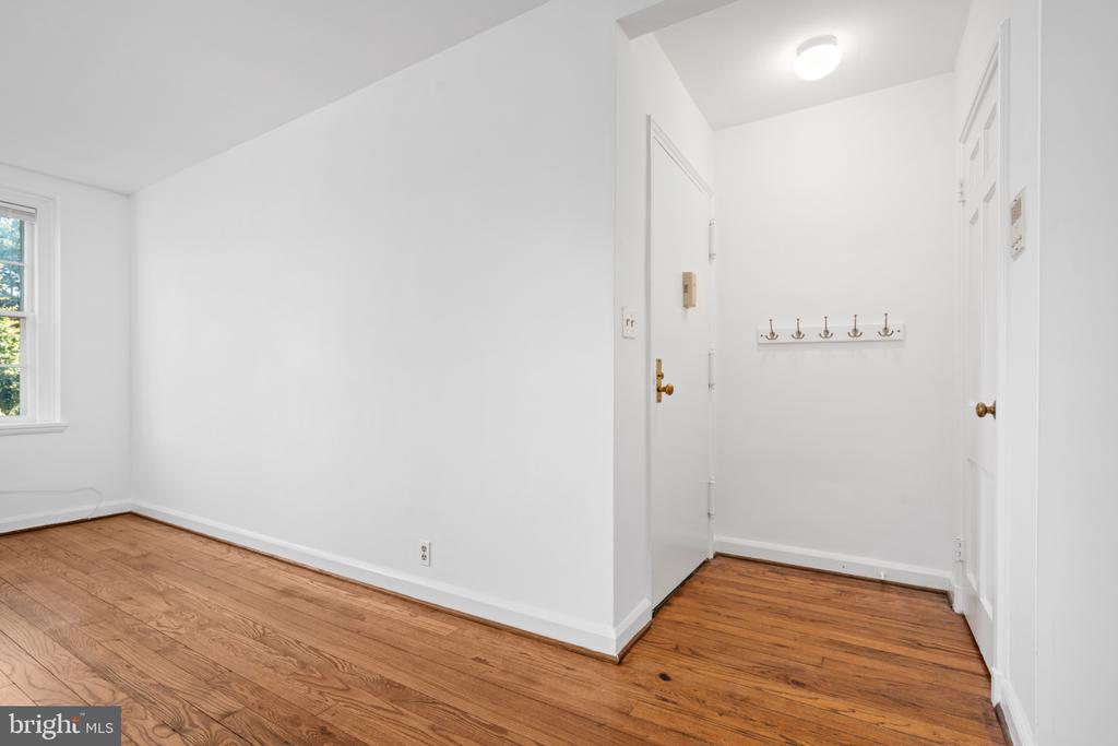 3864 PORTER STREET NW Unit: C363