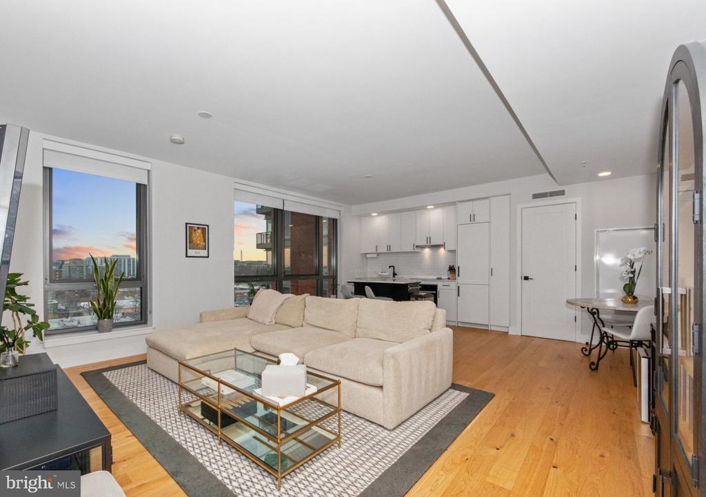1211 VAN STREET SE Unit: 713