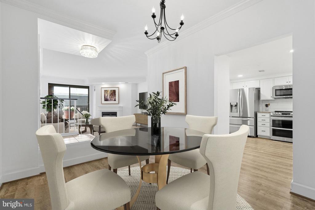 1080 WISCONSIN AVENUE NW Unit: 1005