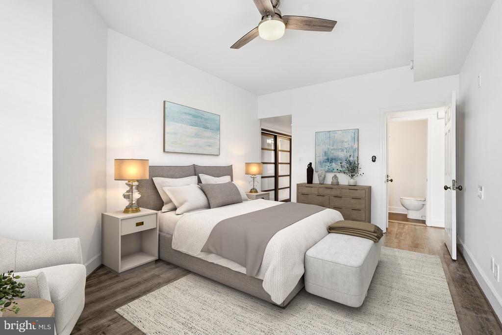 1080 WISCONSIN AVENUE NW Unit: 1005