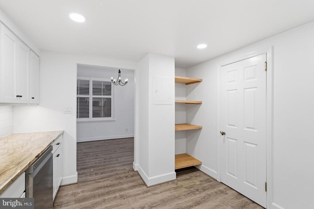 1080 WISCONSIN AVENUE NW Unit: 1005
