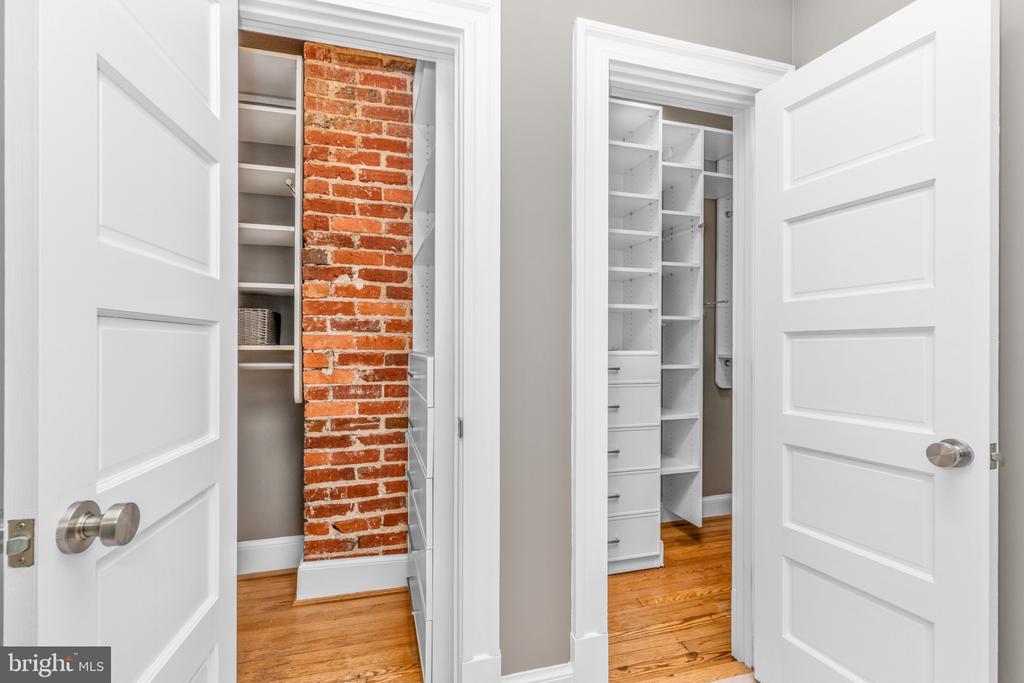 3519 W PL NW