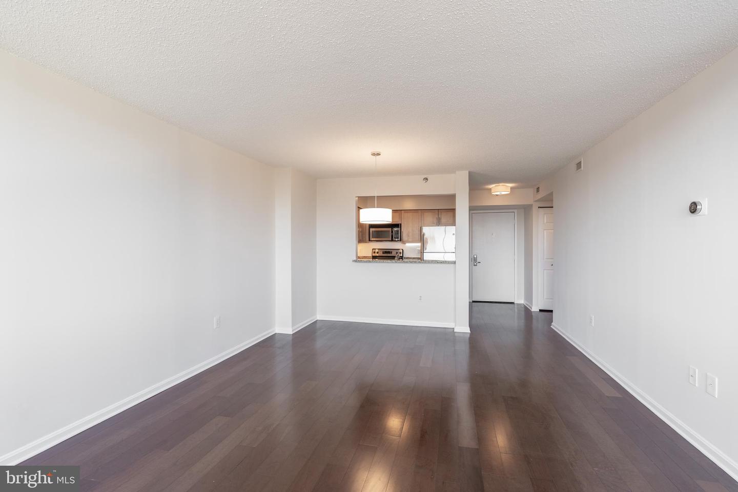 10101 Grosvenor Pl #614
