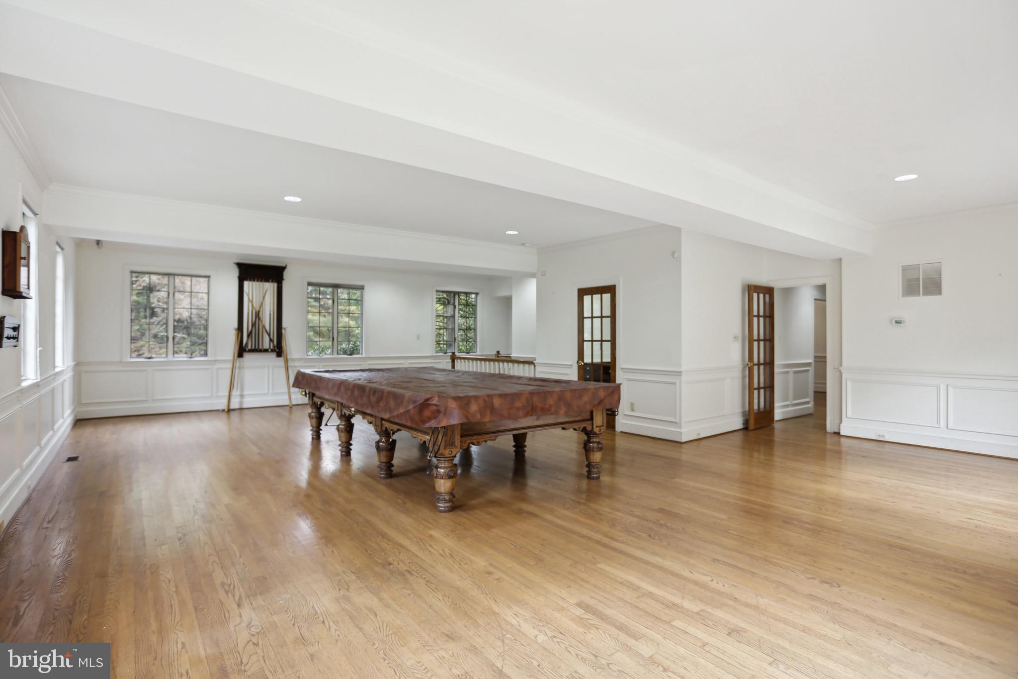 8930 Harvest Square Ct