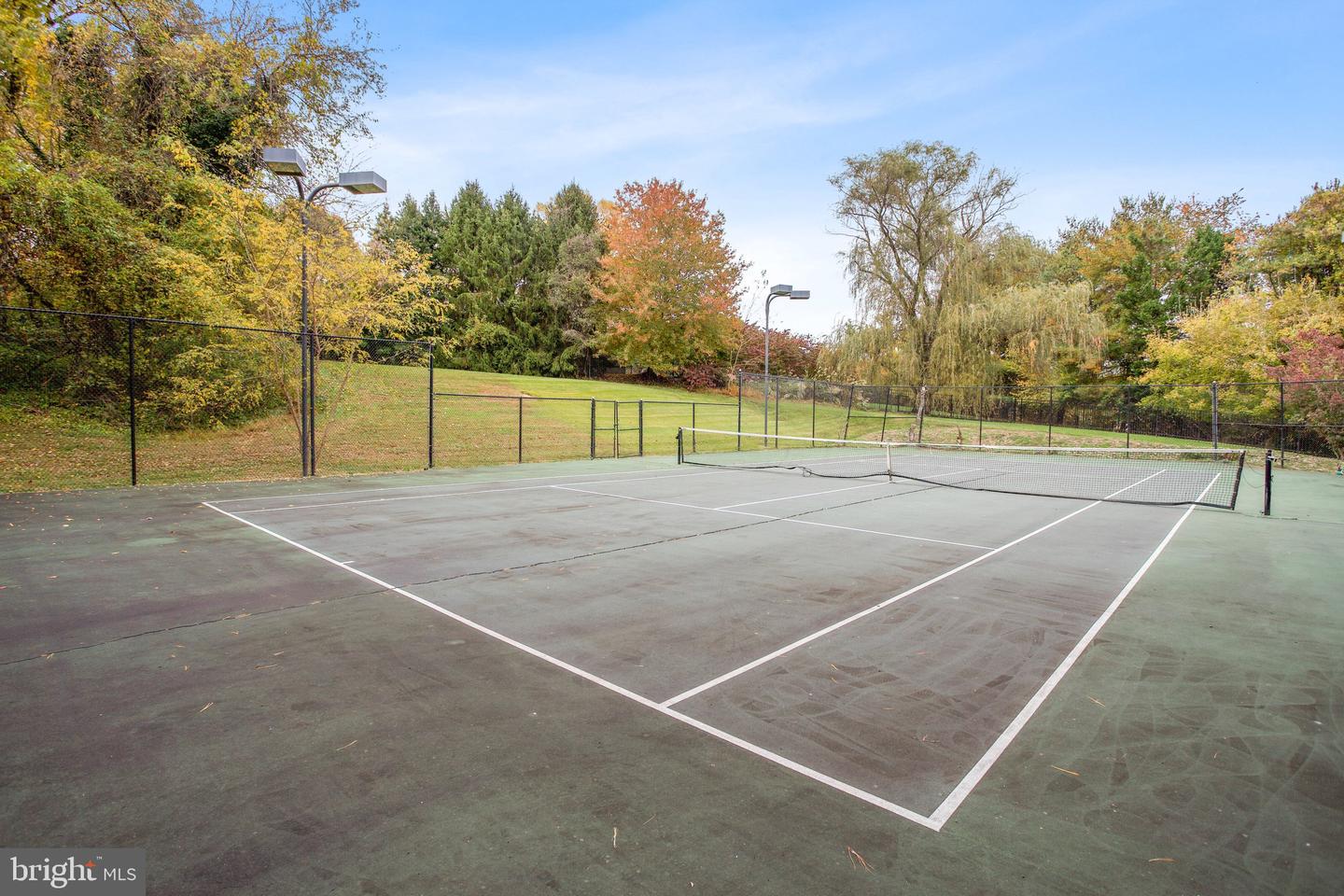 8930 Harvest Square Ct